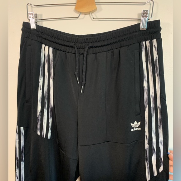 BNWT Danielle Cathari x Adidas tracksuit szL - Picture 10 of 14